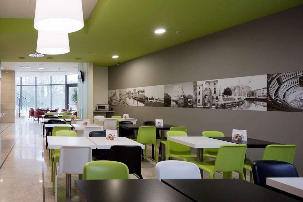B&B Hotel Padova Ristorante foto